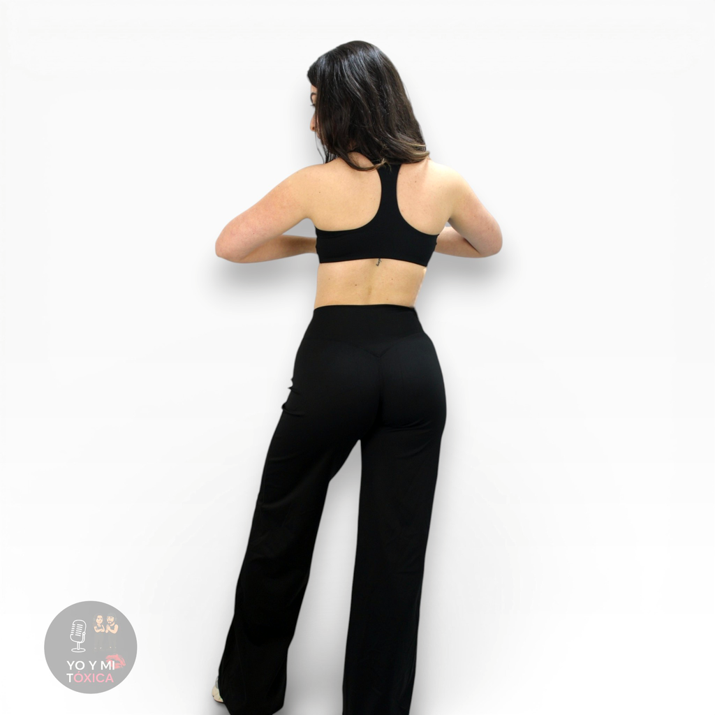 Top Halter + Pantalón Flare (Negro & Azul Marino)