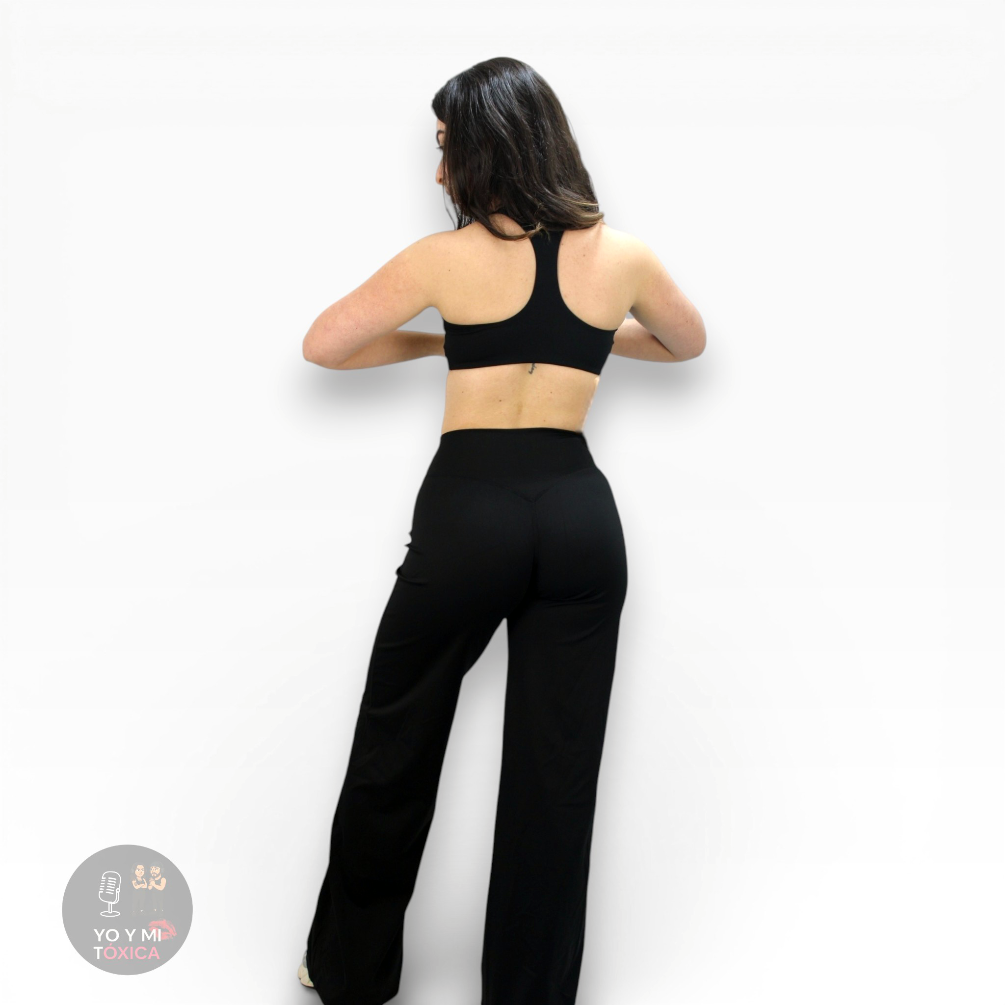 Top Halter + Pantalón Flare (Negro & Azul Marino)